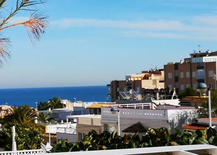 Granada 302 Pool&beach Apartment